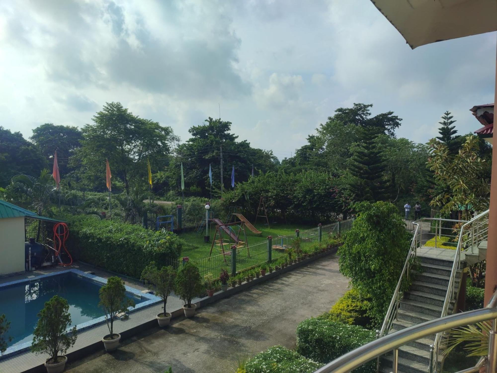 Maa Greenary View - A Holiday Resort Alipur Duar 外观 照片